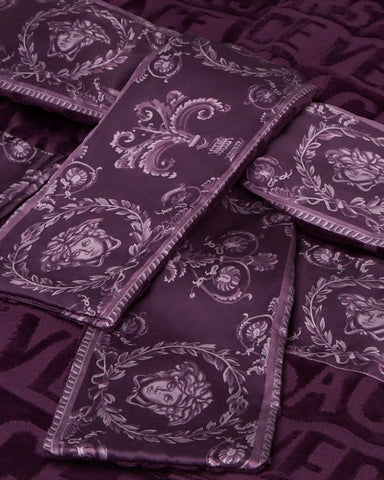 I â?Baroque Bathrobe