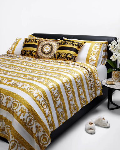 I â?Baroque Full/Queen Bed Set